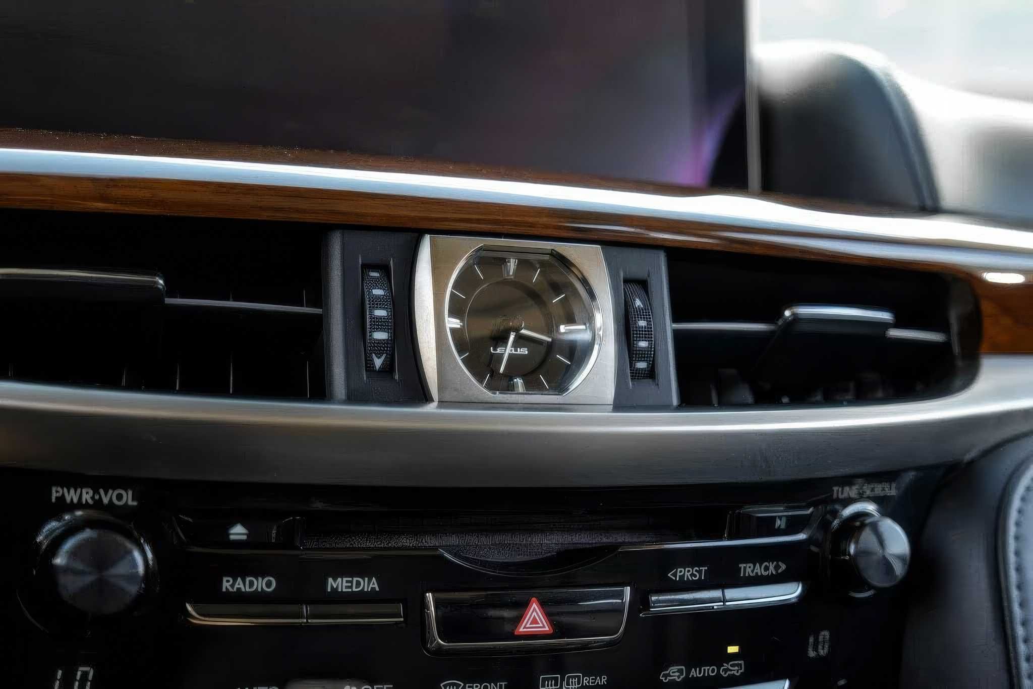 2016 Lexus LX 570