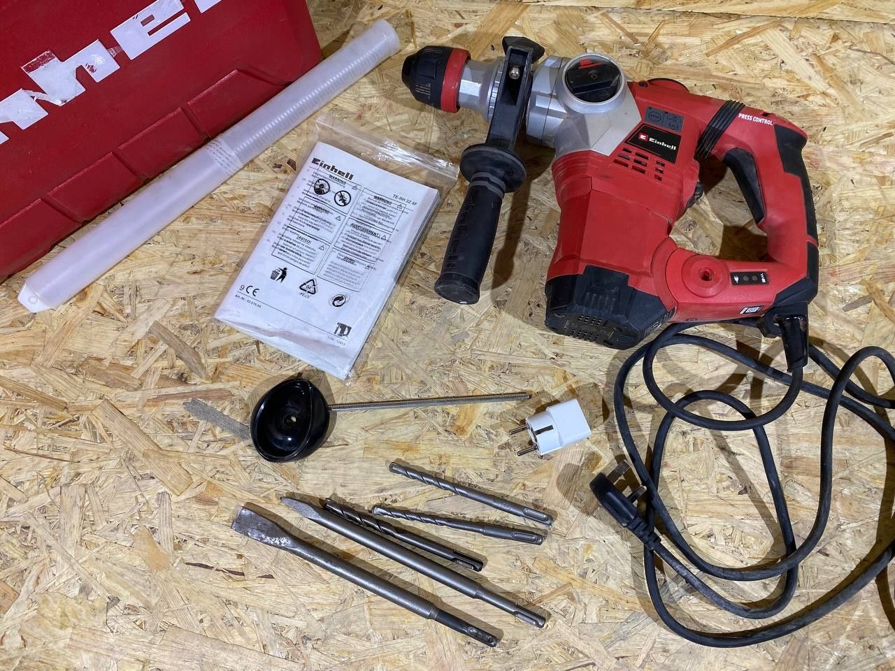 Перфоратор Einhell TE-RH 32 4F з Європи / с Европы