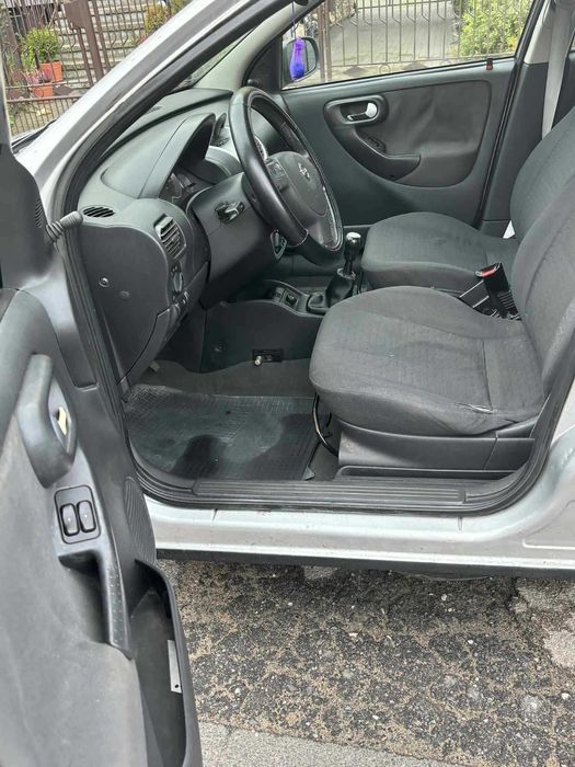 Opel Corsa C 1.2 z GAZEM tania ekonomiczna  pszczółka