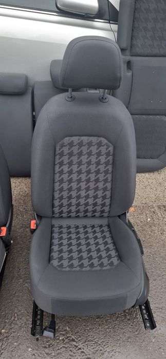 Fotele siedzenia AUDI A3 8V SPORTBACK 5d