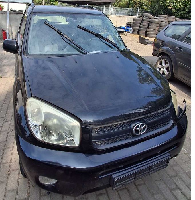 Toyota Rav4,  rok 2004 - na części