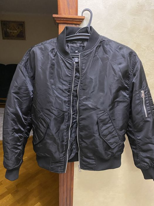 Продам куртку чоловічу НМ