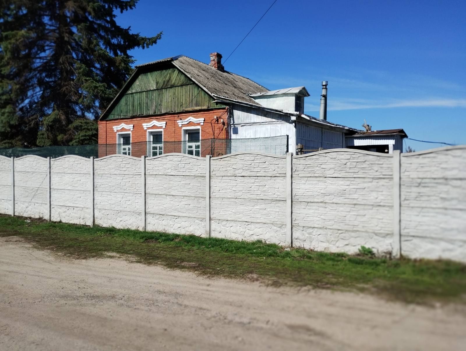 Продам дом Південне( Южний)64м.3к.16 сот.25тис.