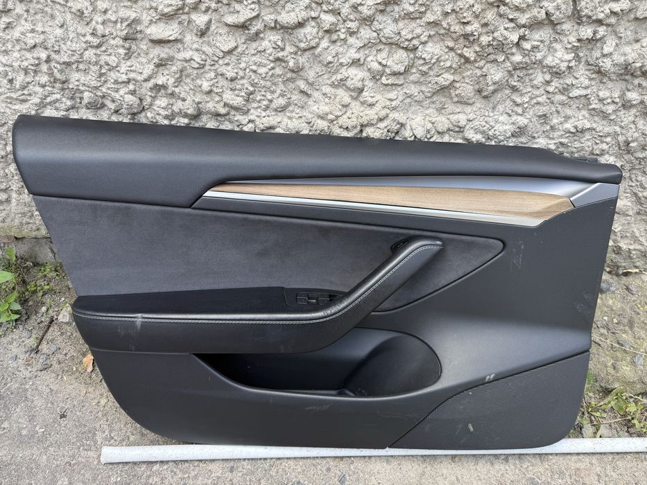 Водійська карта дверна Tesla 3 рест