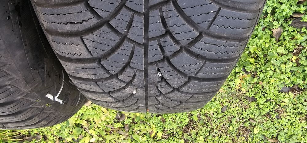 Opony 185/60/15  Goodyear ultra grip 9 zimowe