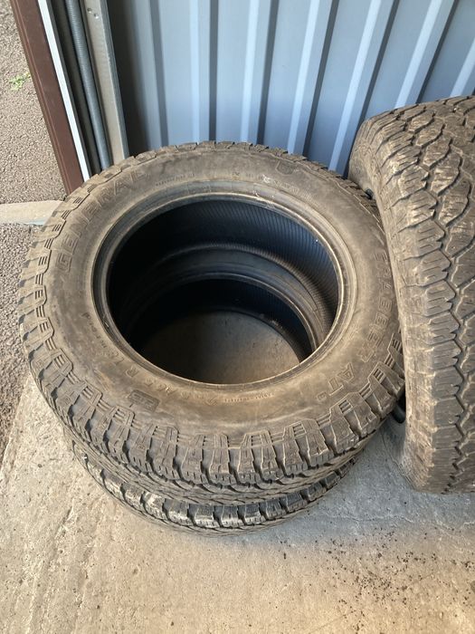 Продам резину GRABBER АТ , Чехія , БУ 265/65/R18