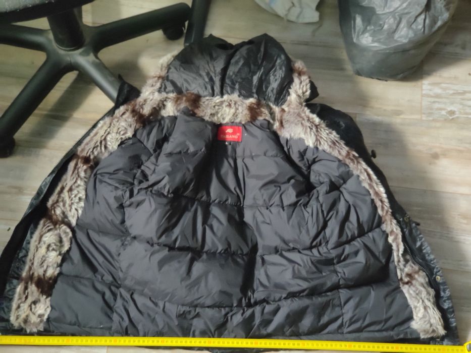 Продам курка теплая зимняя с подкладкой Китай