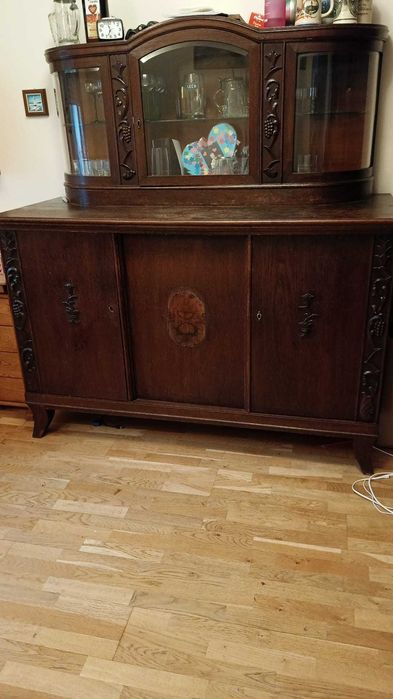 Duży kredens sprzedam