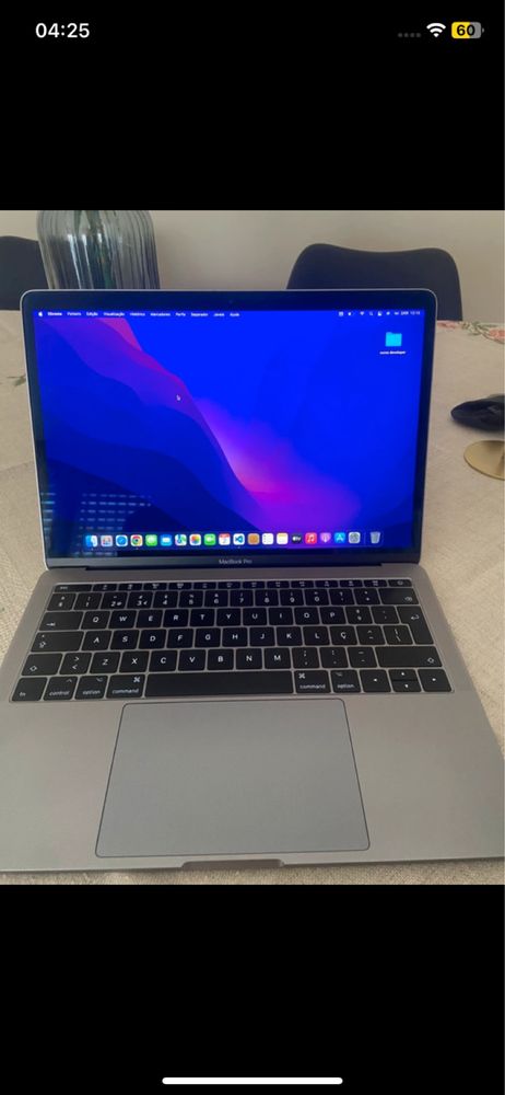 Aople Macbook pro