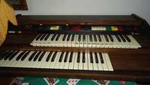 Teclado /Instrumento Musical / Órgão