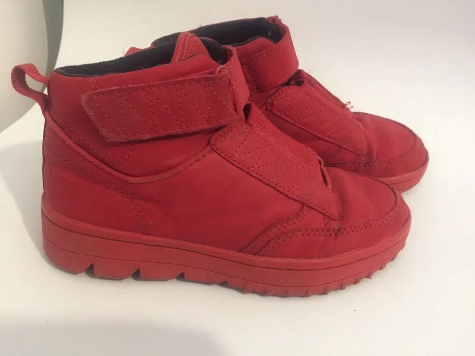 Взуття для дівчинки 32 р