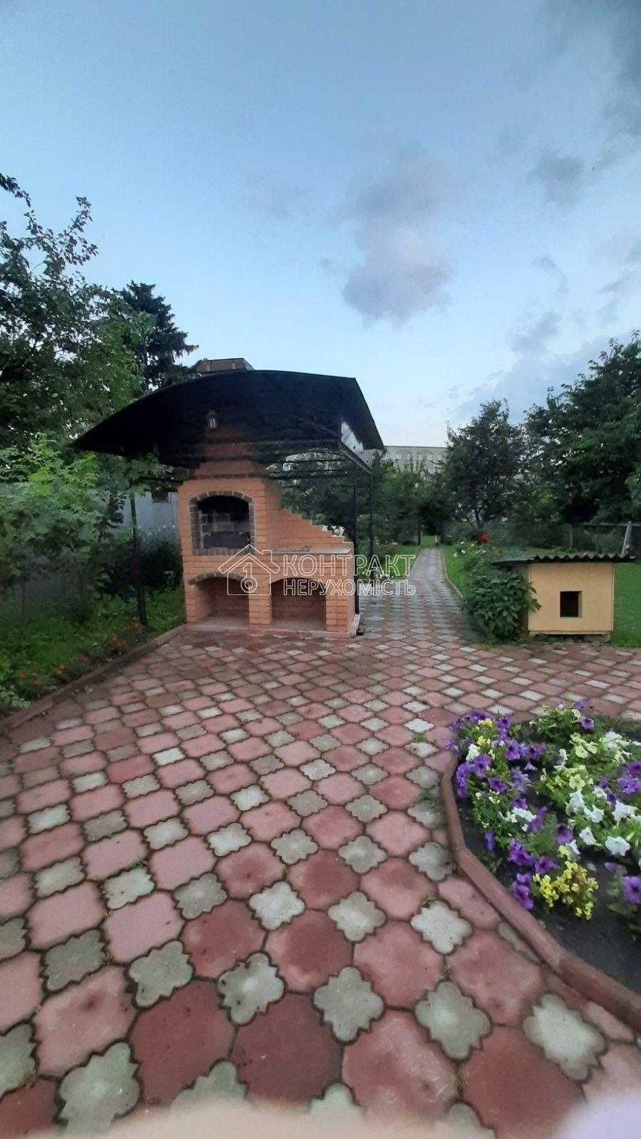 Продам будинок в місті 92м2, земля 8 соток
