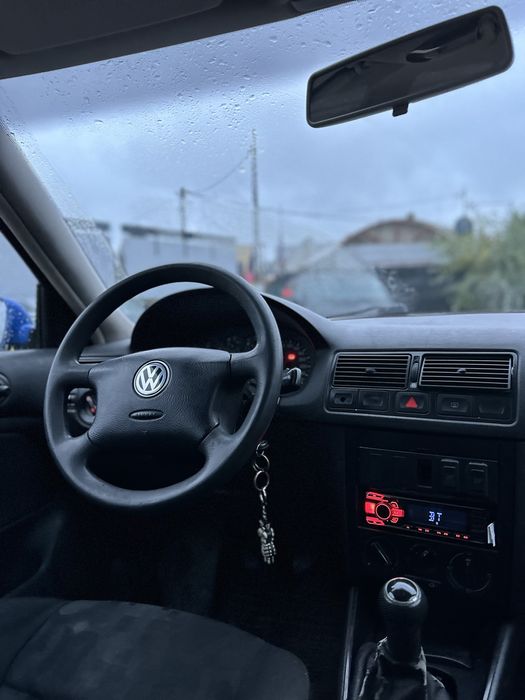 Volkswagen Golf 4 1.6 benzyna/klima/bluetooth