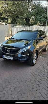 Продам машину Kia Sportage