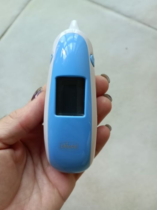 Termómetro Chicco de ouvido criança