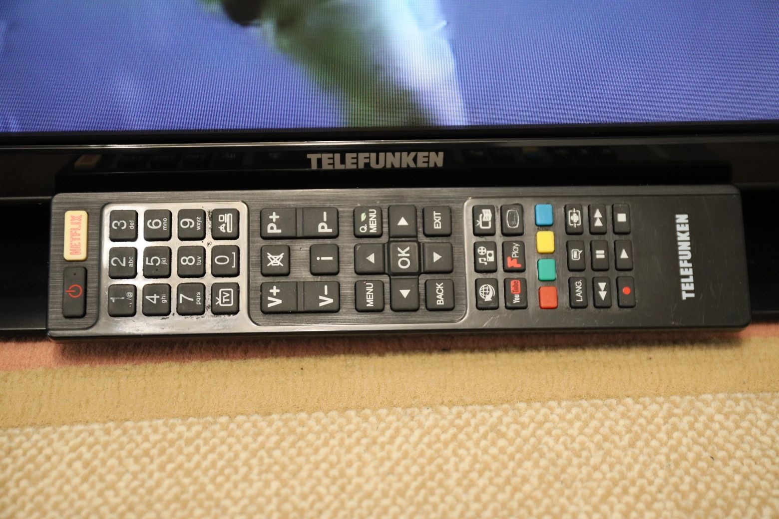 Telefunken XH32E411   32  дюйма