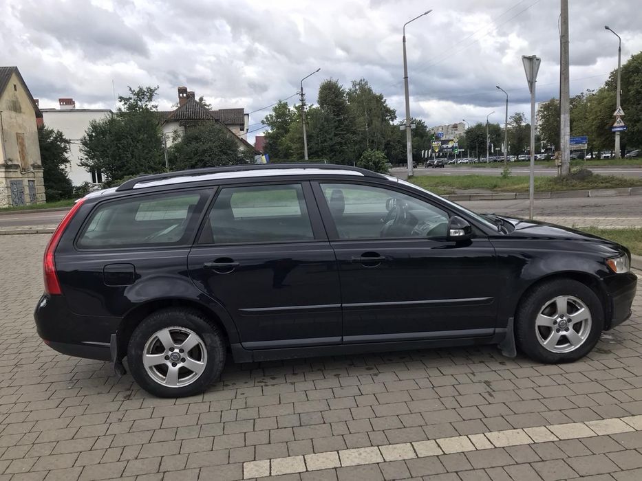 Volvo V50  2010рік.