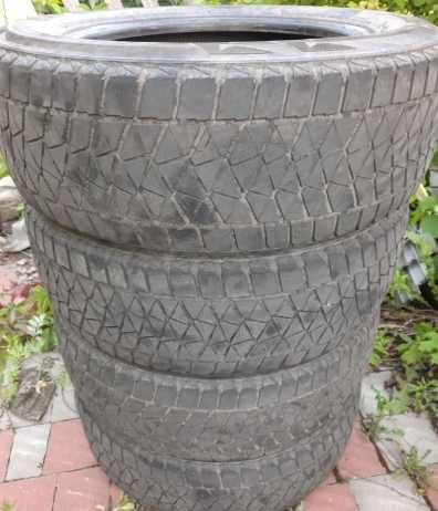 Літні шини Bridgestone 235/65 R18 106S