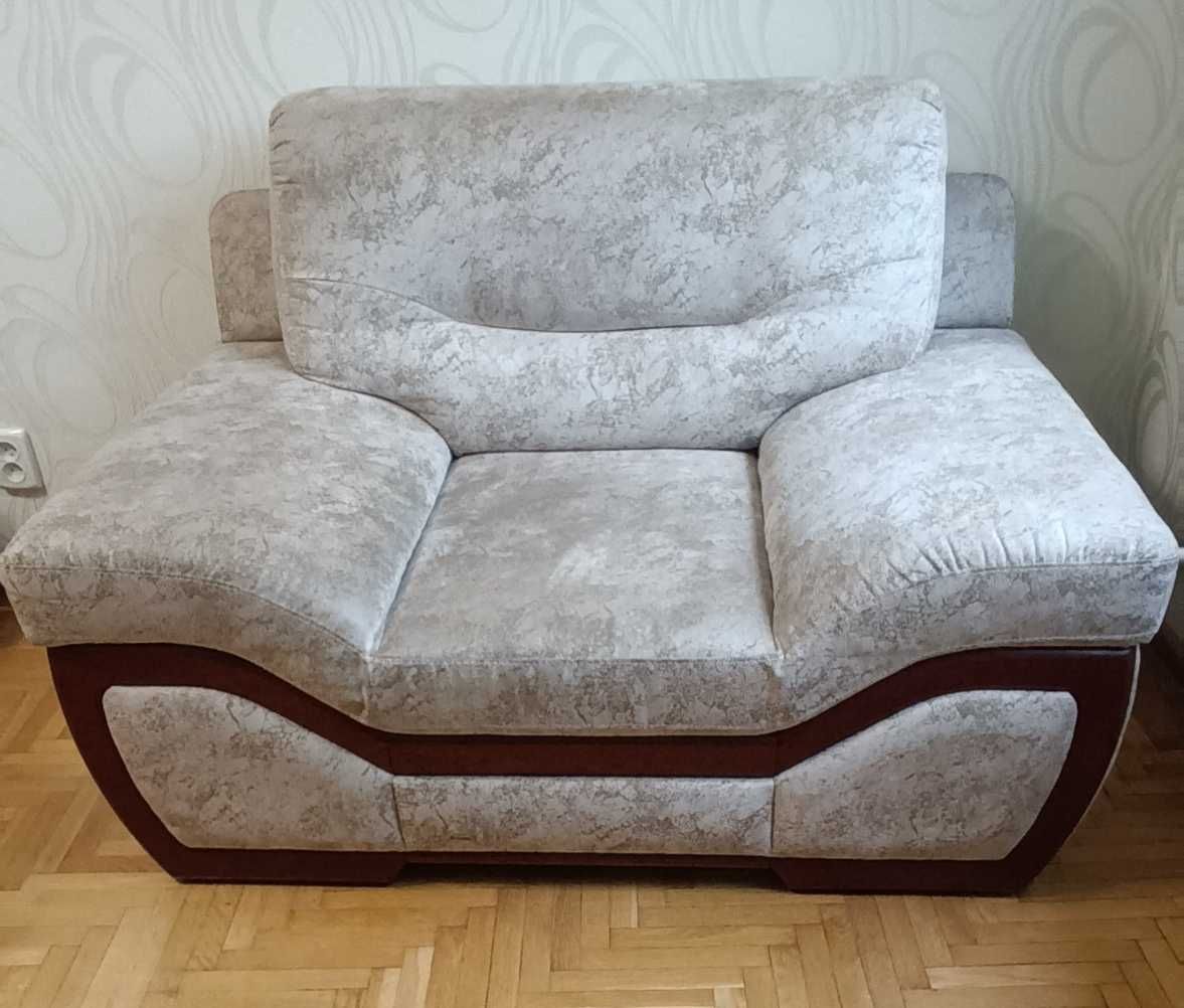 Мягкий диван та крісло