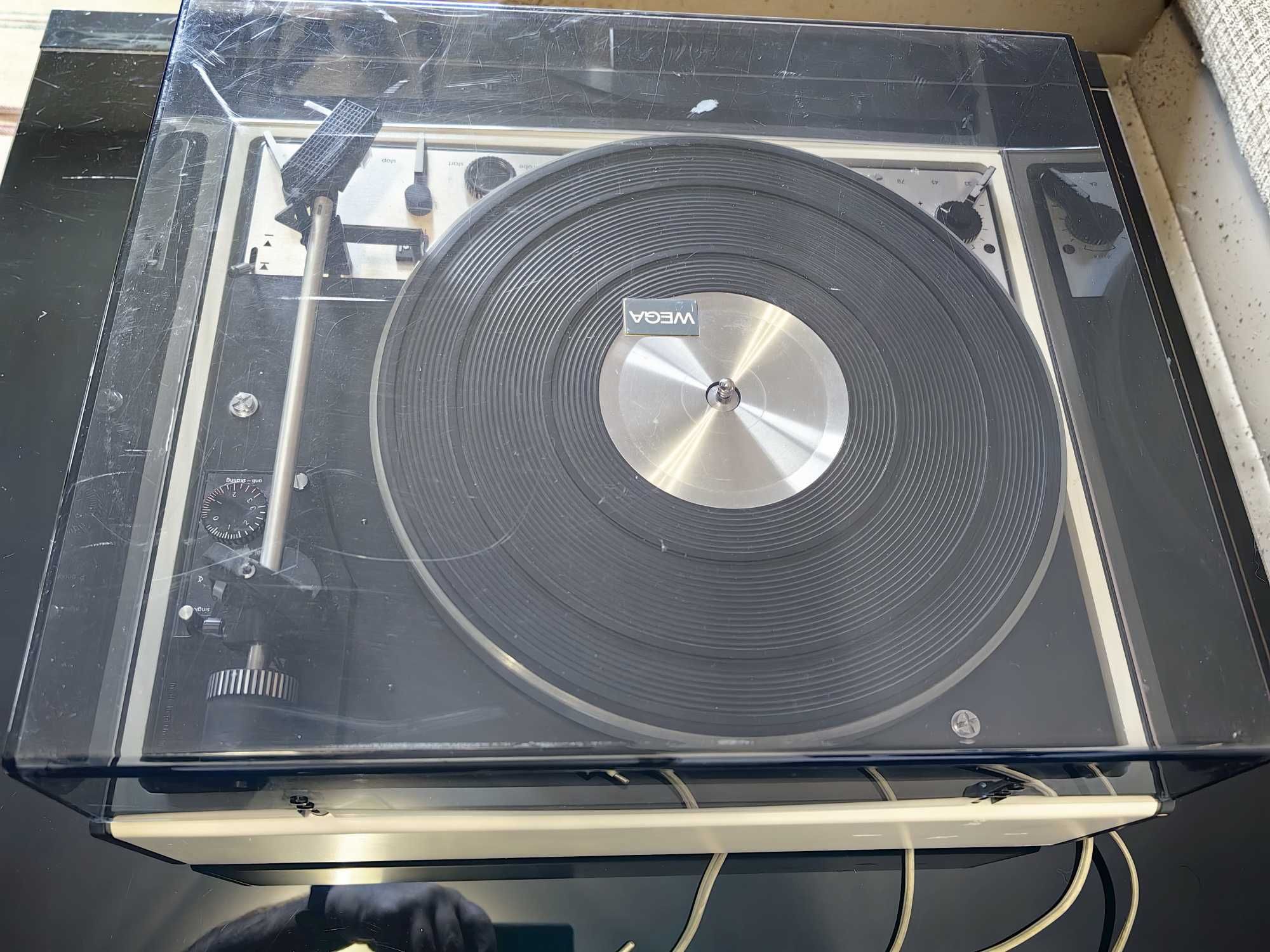 Gramofon Dual 1229 WEGA