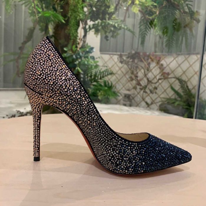 Szpilki Christian Louboutin Nowe Pobranie