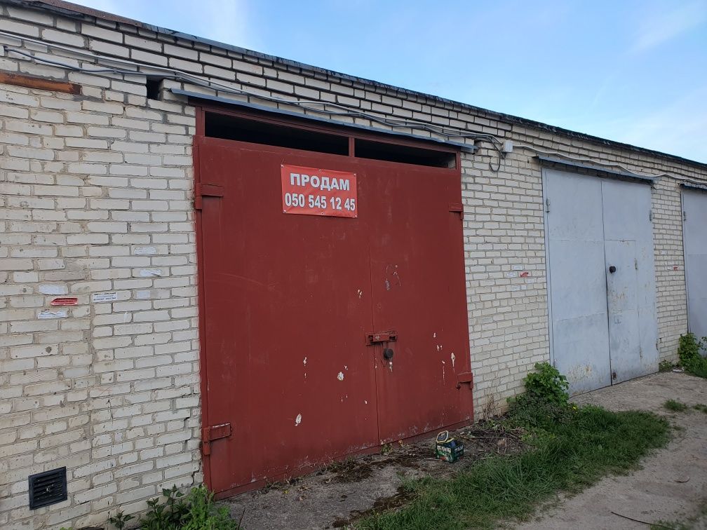 Продам/здам цегляний гараж в коперативі АВТОКОМП-2  по вулиці К.Карого