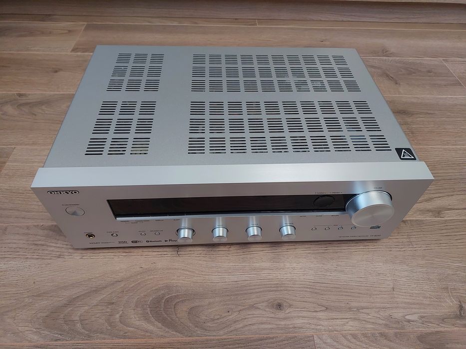 Onkyo tx 8250 стерео ресивер WiFi Bluetooth Internet Radio USB DSD