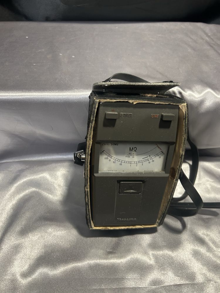 Miernik Yokogawa B213-23 Insulation Tester – analogowy tester izolacji