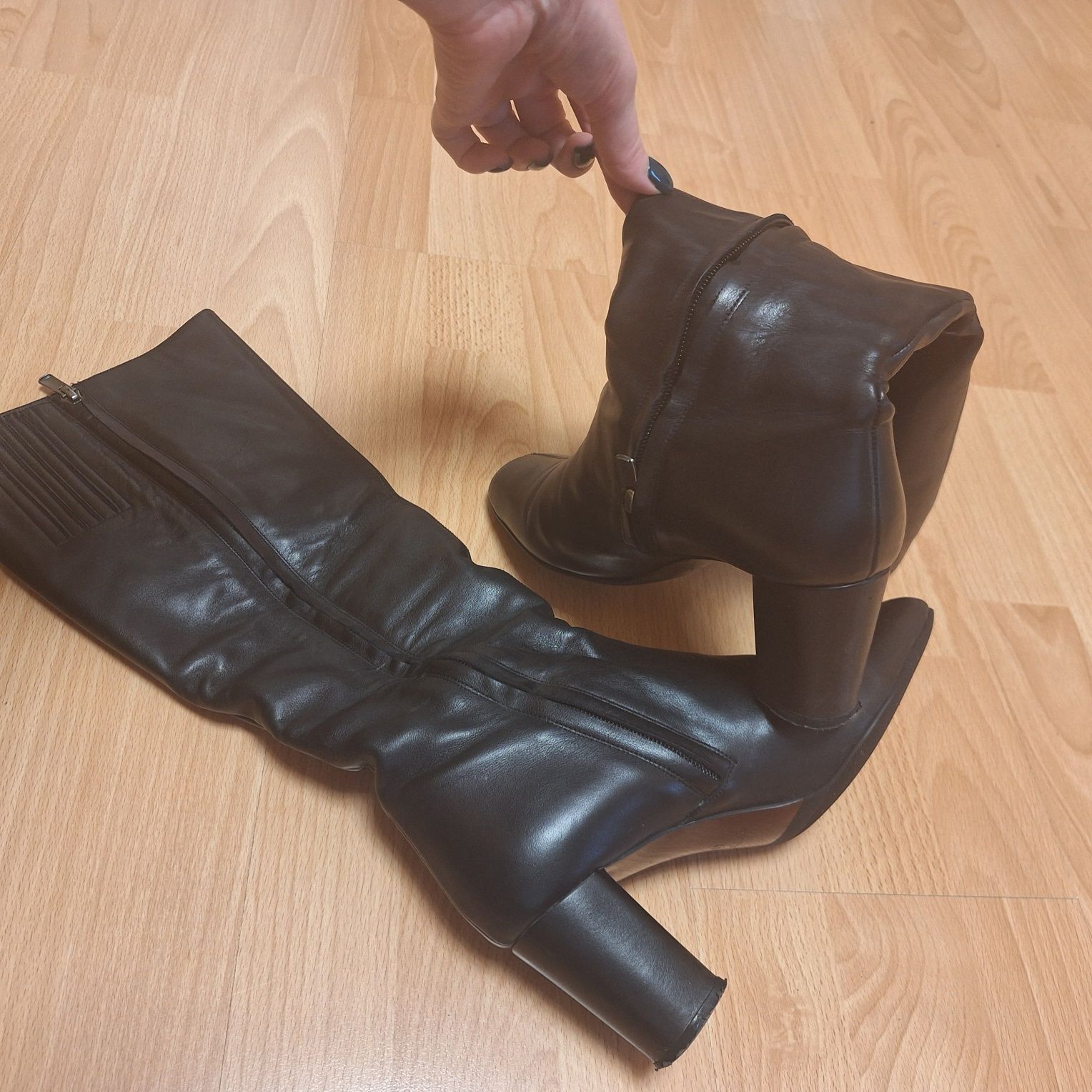 Женские зимние кожаные сапоги made in Italy