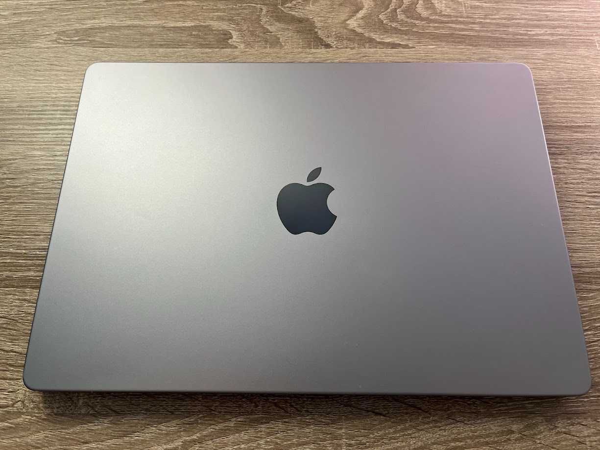 Macbook Pro 14" 2021 M1 Pro / 16Gb DDR5 / SSD 512Gb - супер ціна