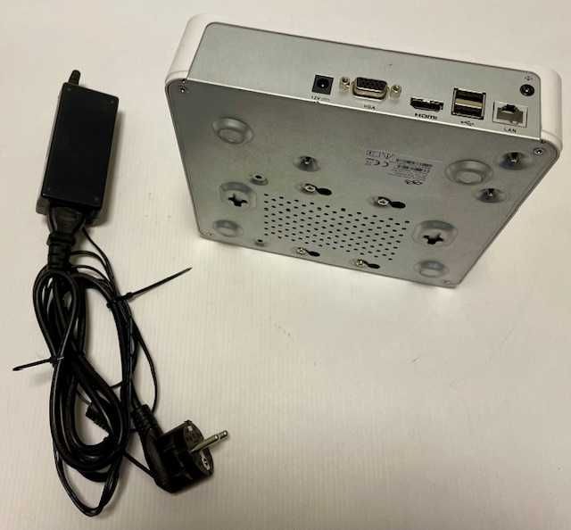 monitoring rejestrator + 6x kamera DVS NVR08L