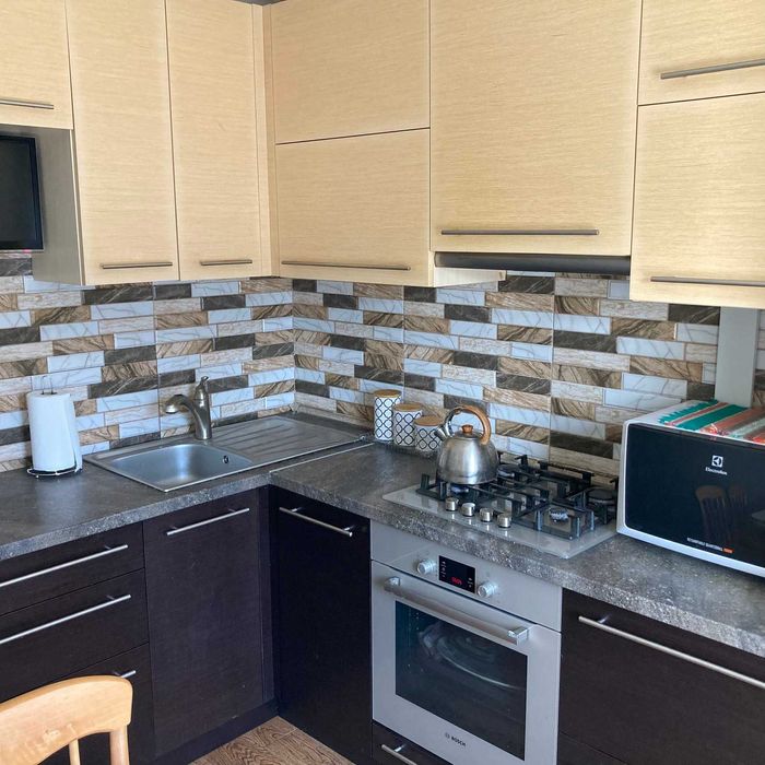 Продам 2 к на жм Левобережный по пр. Мира (Донецкое шоссе)