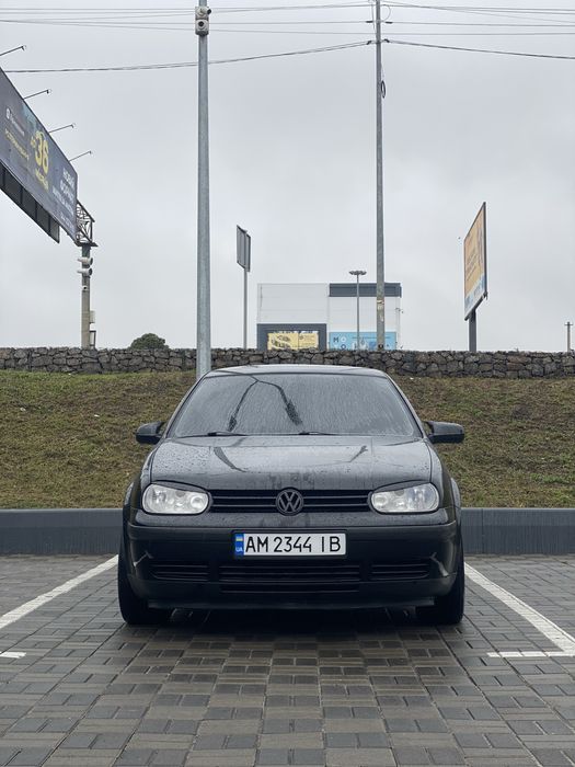 Golf 4 1999 року випуску