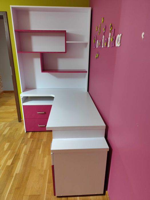 Biurko dla dziewczynki + kastlik