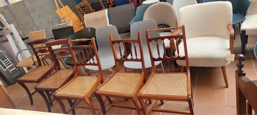 Cadeiras modernas varias