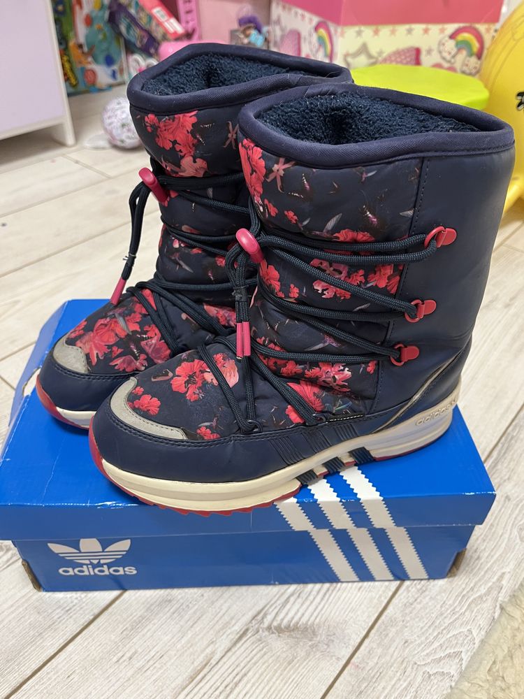 Adidas snowboot зимові чоботи жіночі