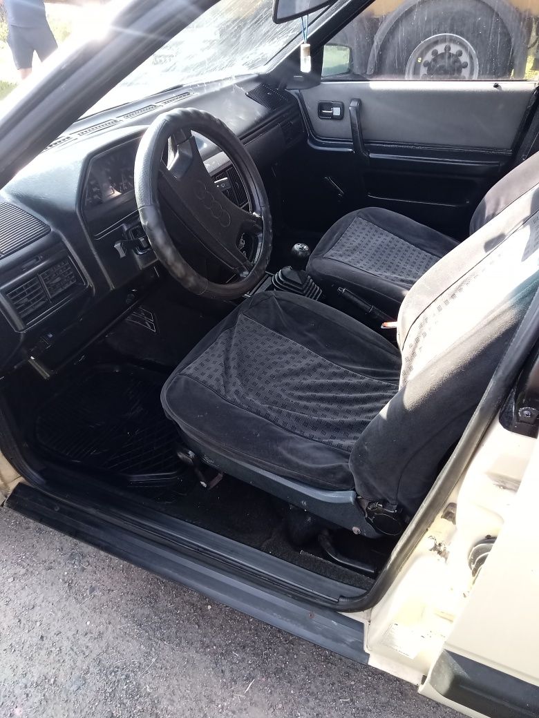 Продам ауді 100 с3 1983 рік 2.2 на карбюраторі