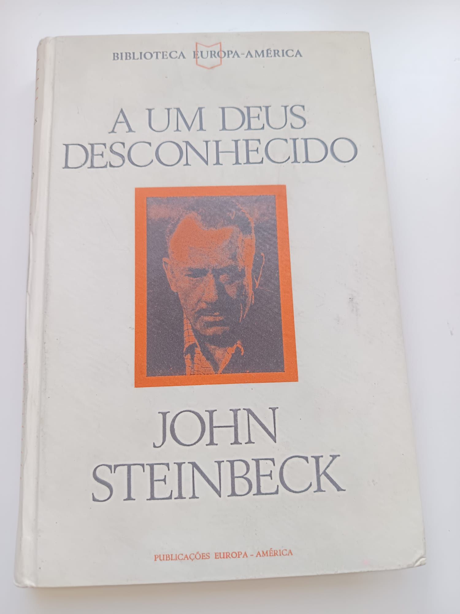 A um Deus desconhecido