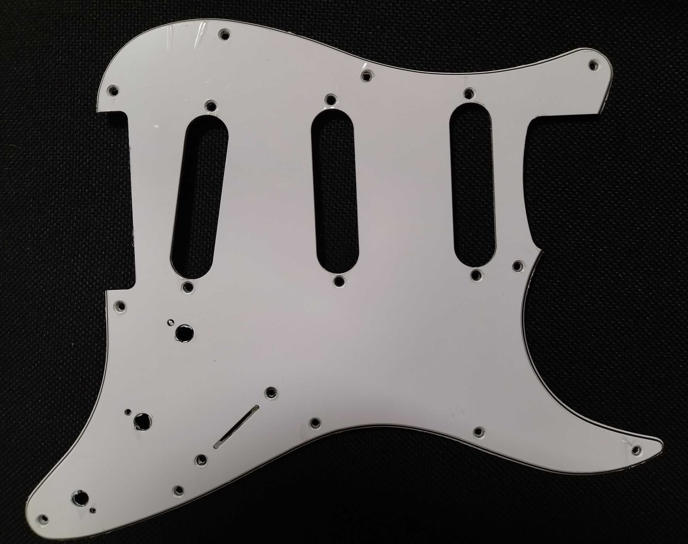 Пікгард SSS+задня накладка (White) для Stratocaster