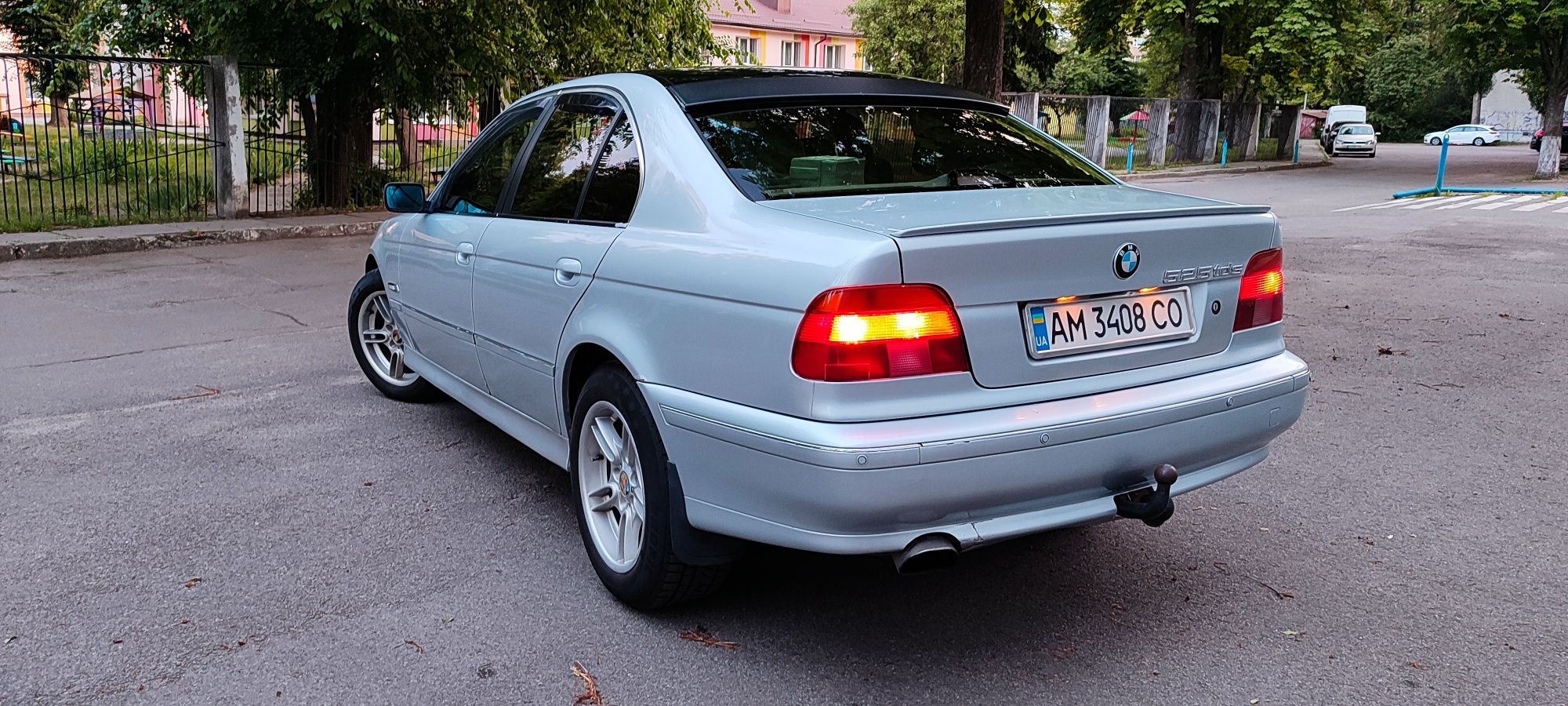 BMW e39 525 tds продам
