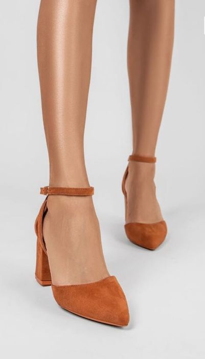 Buty DeeZee  czółenka na słupku rozm 40