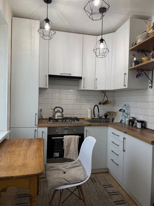 Продаж 3-х кім по Шевченка район ринку