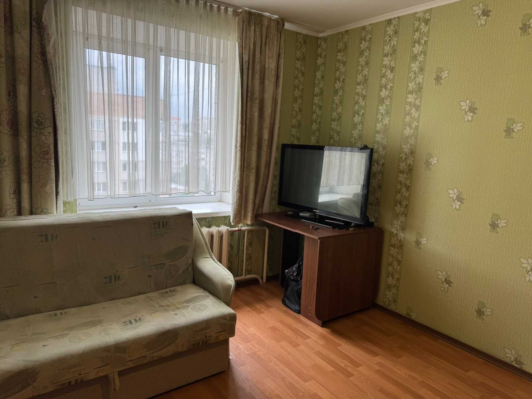 Продаж 1-кімнатної квартири у самому серці мікрорайону Виставка