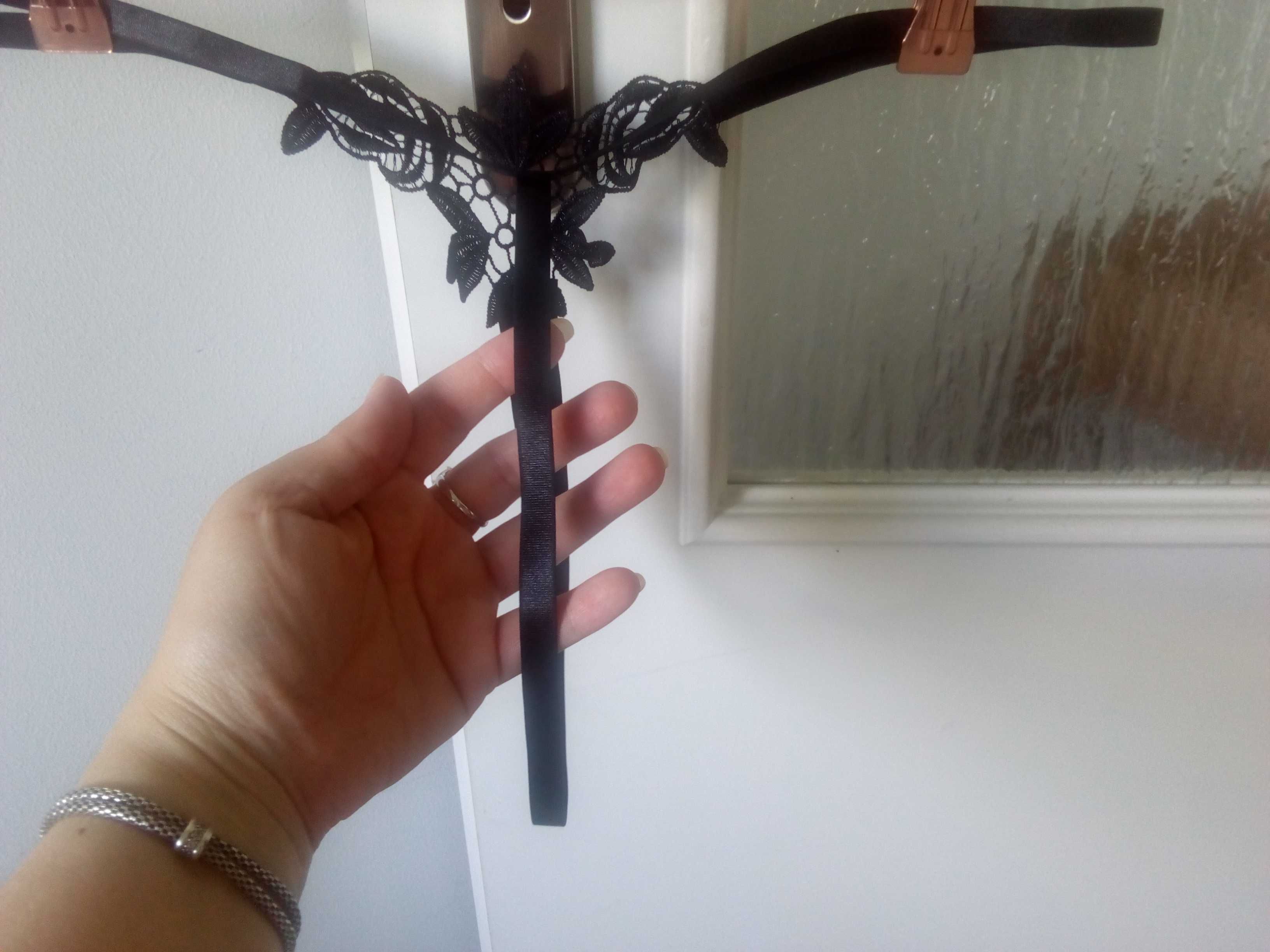Stringi z perelkami,XL