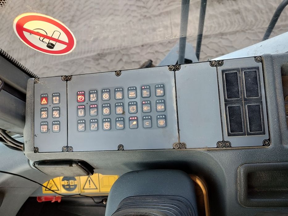 Ładowarka kołowa liebherr 556 waga pfreundt