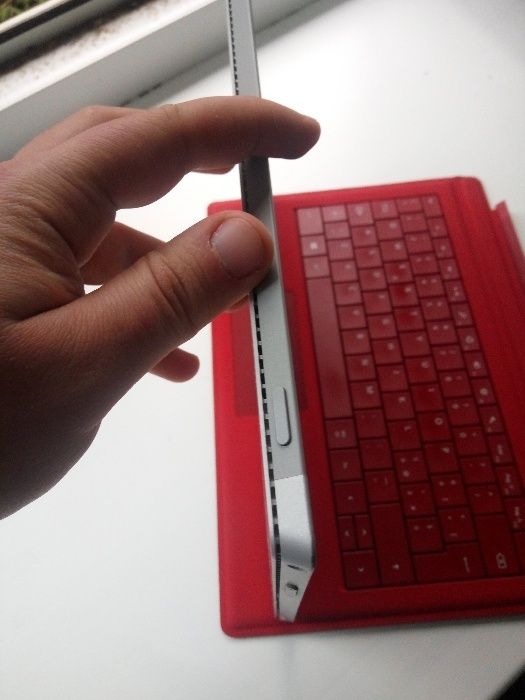 Акум 8 год Microsoft Surface Pro 5 - 8/256GB / Intel Core i5