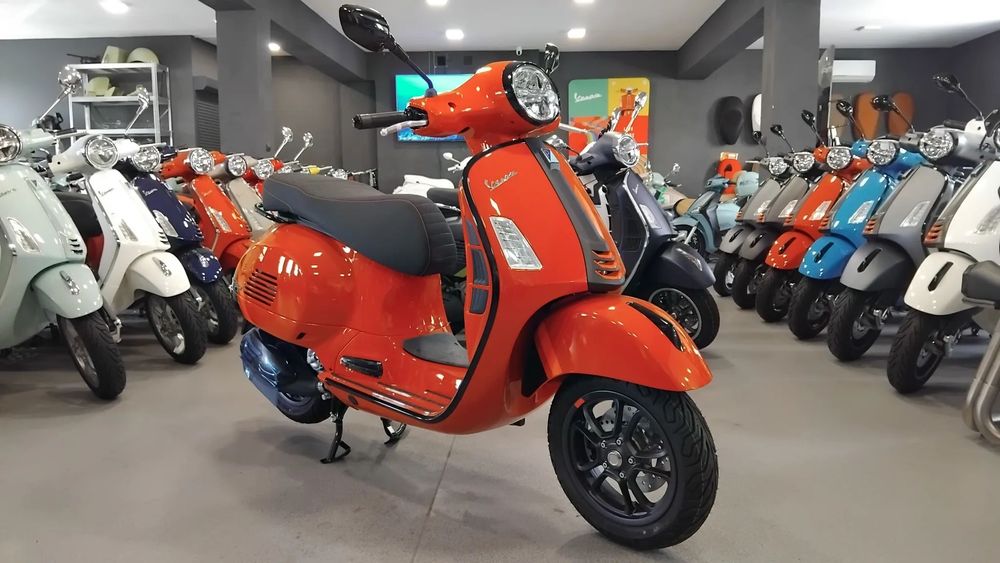 Vespa GTS 300 Super Sport ARANCIO, Salon Scooteria ! OD RĘKI !! 2024