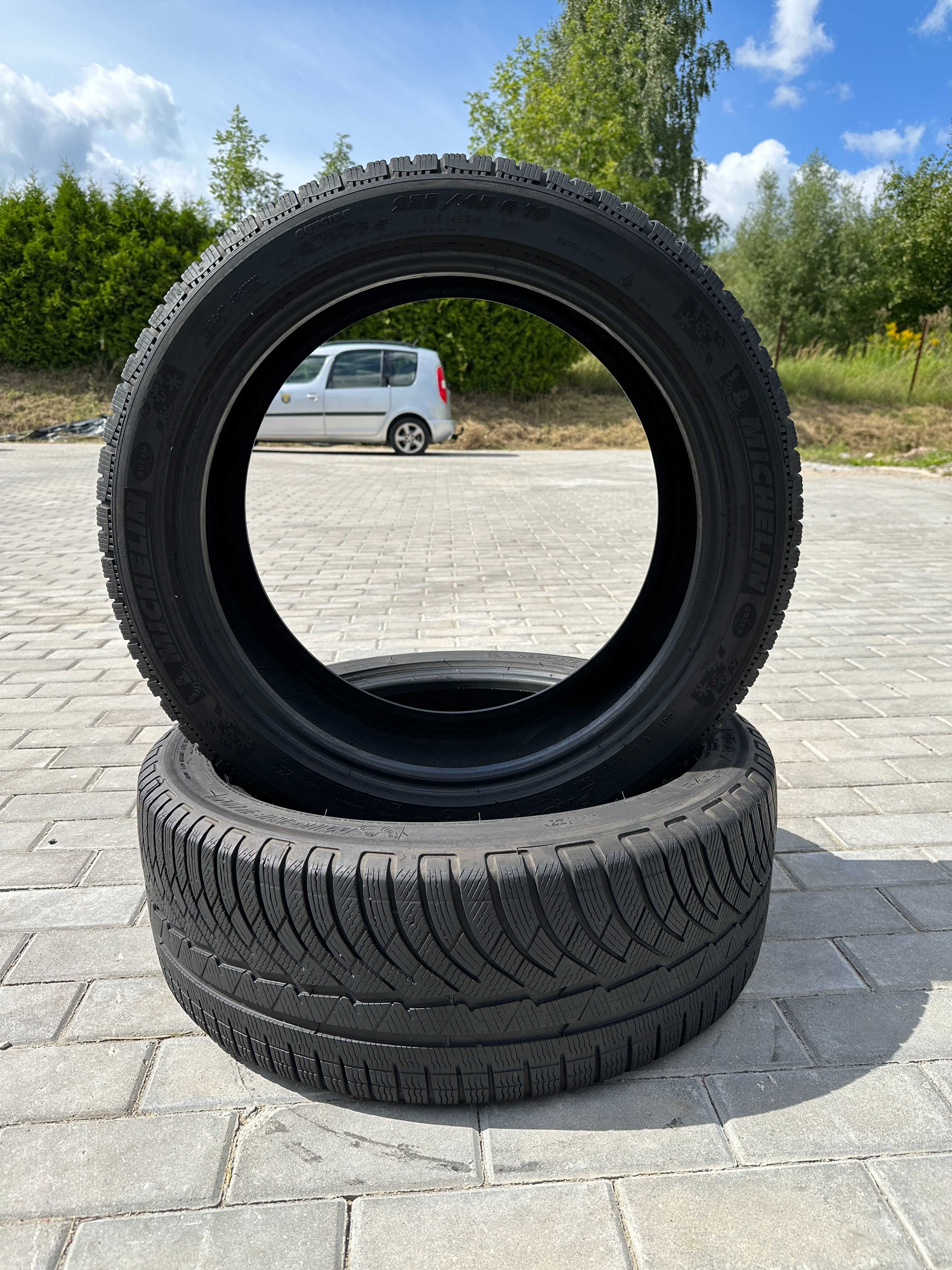 Opony Michelin 235/45 R.19