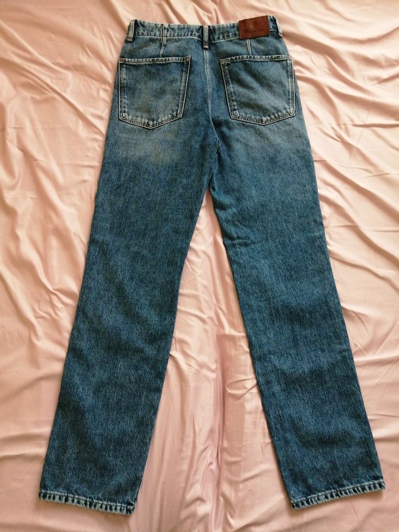 Jeansy z wysokim stanem Massimo Dutti