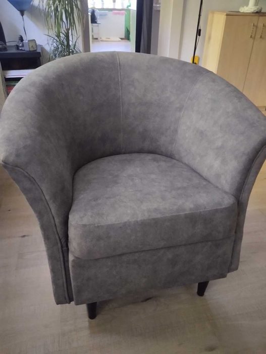 Szare stylowe fotele